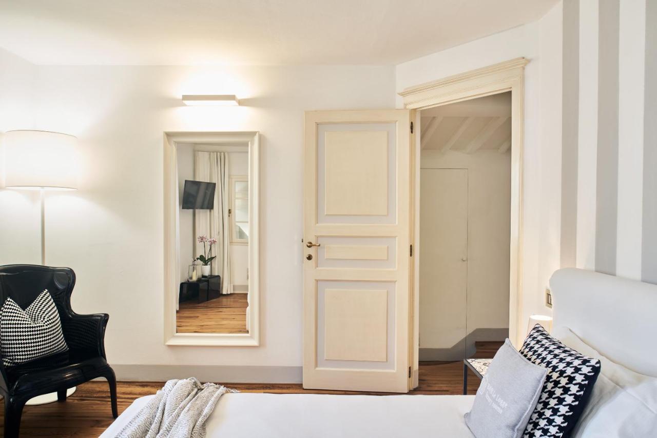 B&B Le Logge Luxury Rooms Siena Bagian luar foto