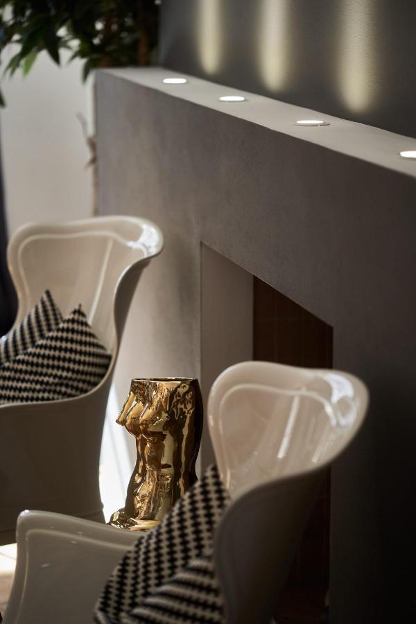 B&B Le Logge Luxury Rooms Siena Bagian luar foto